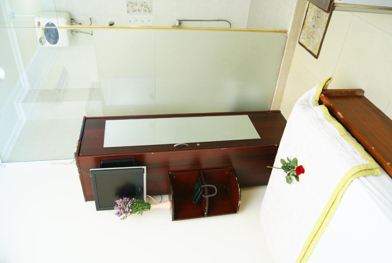 Mai Khách sạn *
